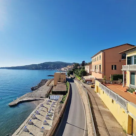 Bilomare, Bilocale Fronte Mare Con Balconi E Posto Auto